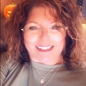 Meet your Posher, Gina